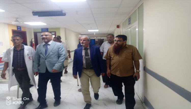 وكيل وزارة الصحة الشبحي يزور هيئة مستشفى الرازي بمحافظة أبين
