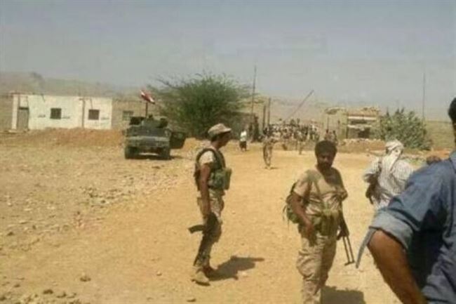 تفاصيل : القاعدة تشن هجوما عنيفا على موقعين  للجيش بعزان وجول الريدة والانفجارات تهز المنطقة