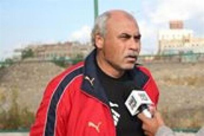 المدرب المصري "شبانة" يفاوض أكثر من نادي يمني