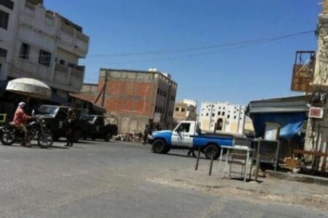 الجيش يرسل تعزيزات الى غيل باوزير عقب هجوم على مقر الشرطة وتواجد مسلحي القاعدة في محيط المدينة