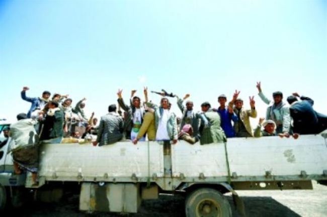 حدث قبل قليل : الحوثي يعلن عن اول خطواته التصعيدية بمحاصرة عدد من الوزارات بصنعاء بمخيمات اعتصام