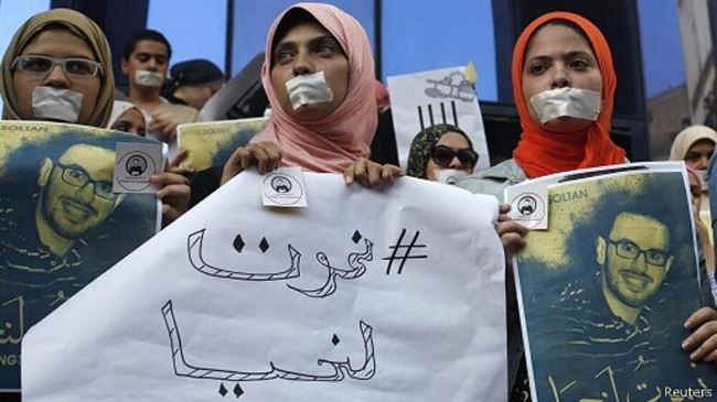 صحفيون مصريون ينضمون إلى "معركة الأمعاء الخاوية" لإسقاط قانون التظاهر