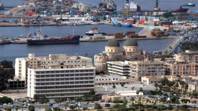 الجيش يغلق ميناء بنغازي والطائرات تقصف غريان