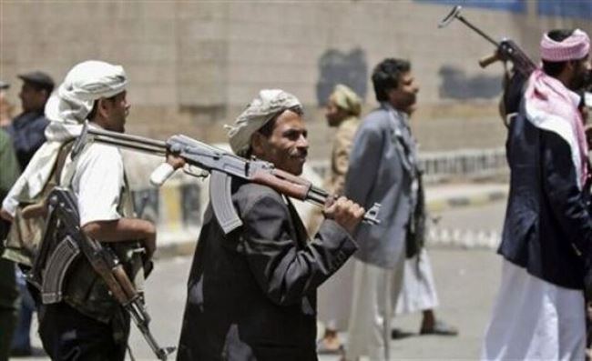 الحوثيون يقتحمون مقر الفرقة الاولى مدرع سابقا وانباء عن تسليمها للحرس الرئاسي