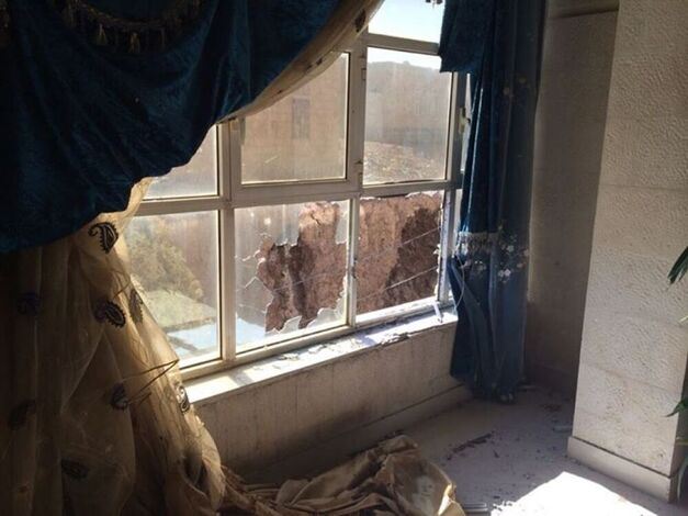 قذيفة تصيب منزل مراسل سكاي نيوز عربية في صنعاء