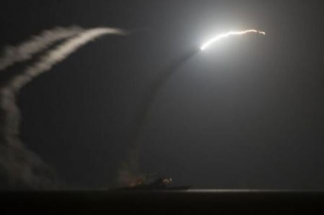أمريكا ودول عربية تشن غارات جوية على الدولة الإسلامية في سوريا