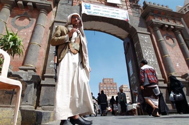 بعد ايام من تهديد زعيم في التنظيم للحوثيين.. سلاح الجو اليمني يقصف مواقع للقاعدة برداع واشتباكات عنيفة تخلف مقتل وجرح العشرات