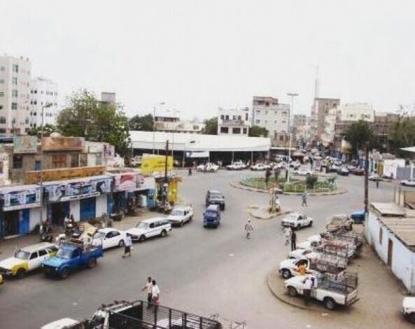 مجهولون يفرضون جبايات باسم الحراك على مالكي المحال التجارية بالشيخ عثمان