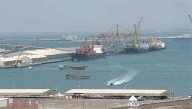 إفراغ 54 ألف طن من مادة القمح الروسي بميناء عدن