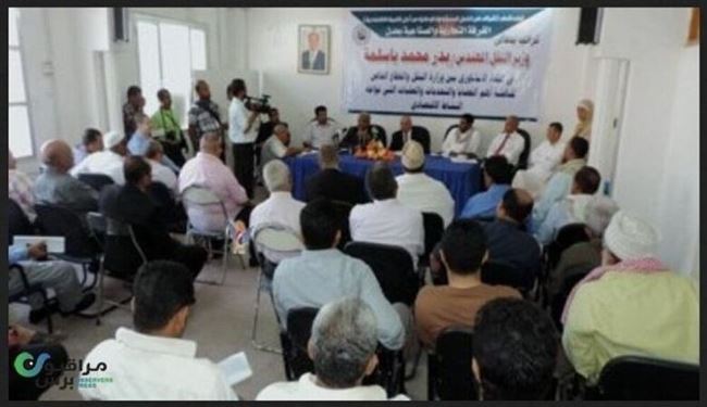 وزير النقل اليمني يطالب بمجلس استشاري مشترك لتطوير ميناء ومطار عدن