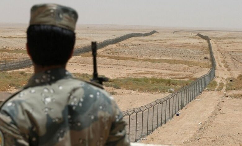 السعودية توسع منطقتها العازلة مع اليمن وتعزز حراسة حدودها مع العراق