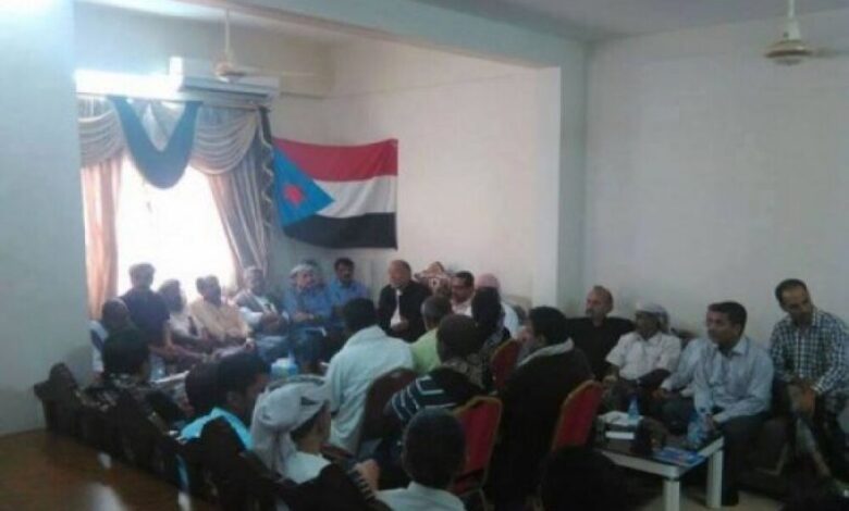 جنوب اليمن ينأى عن صراع صنعاء