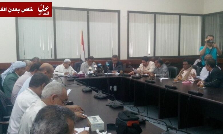يحدث الان : اعضاء الكتلة البرلمانية الجنوبية يعقدون اجتماعا في عدن وأنباء عن قرارات سياسية هامة