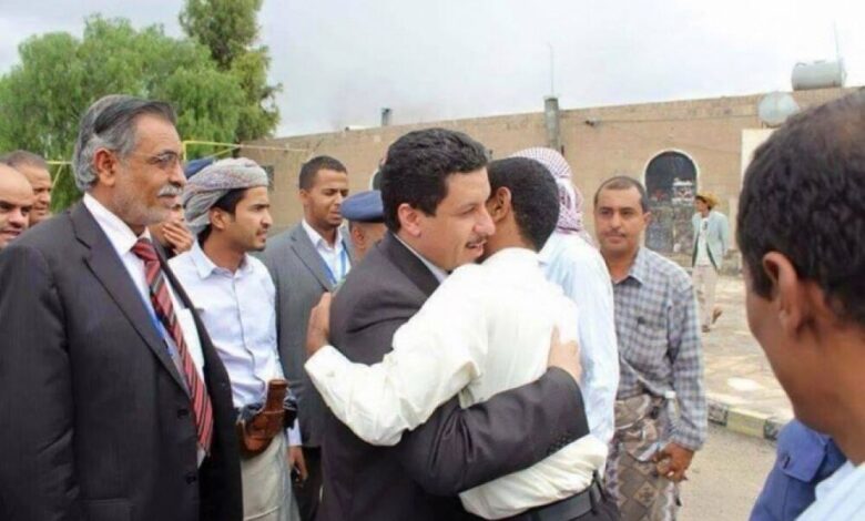 اطرف نكتة قيلت عن واقعة إطلاق سراح بن مبارك من قبل الحوثيين