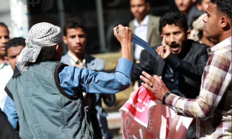 صحيفة المدينة السعودية: الحوثي يتوعد «شعبه العظيم» بالحرب ويهدد باعتقال القوى السياسية وقمع المظاهرات