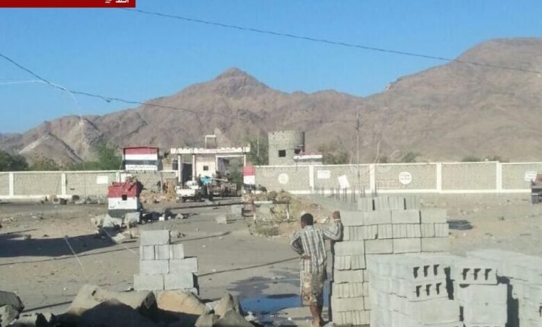 القاعدة تسقط معسكر للجيش اليمني بشبوة