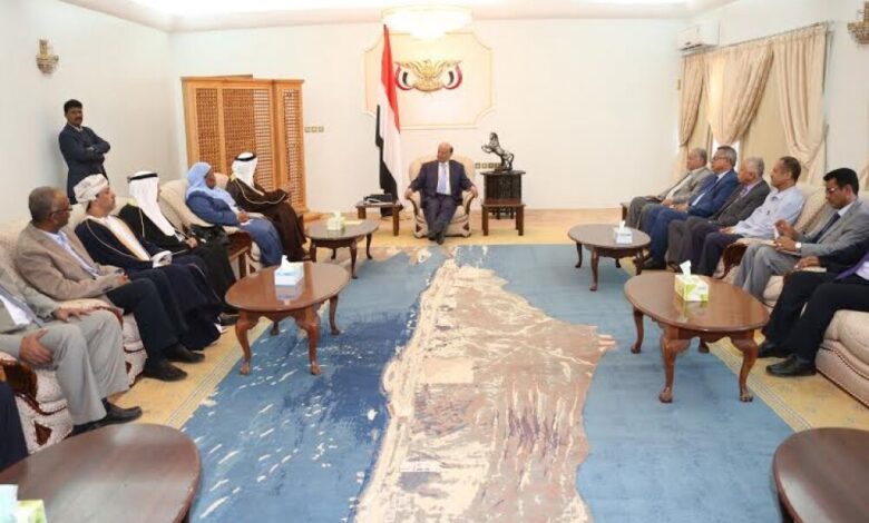 الرئيس هادي يستقبل وفد البرلمان العربي