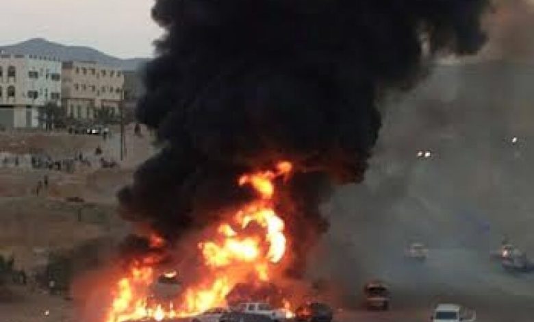مواطنون : ميناء المكلا امتنع عن المشاركة في إطفاء حريق القاطرة النفطية الذي نتج عنه وفاة العشرات