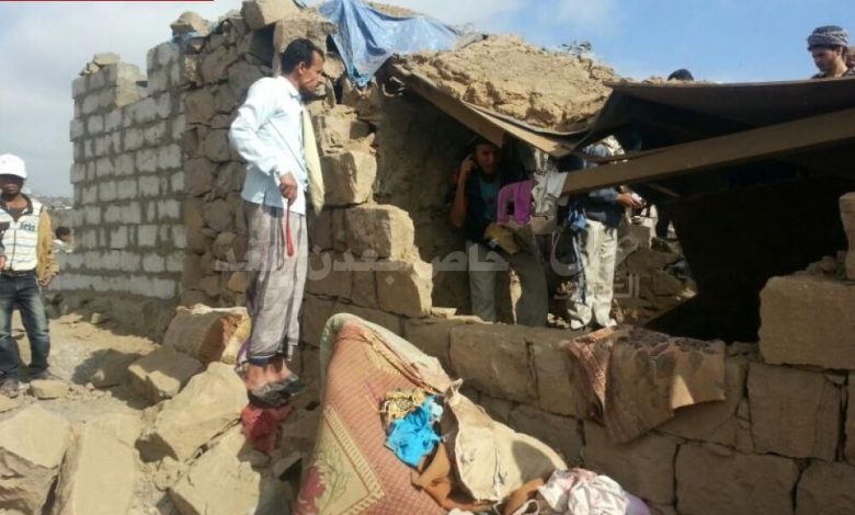 قوات اللواء 33 الموالية للحوثين تجدد قصف مساكن المدنيين في الضالع