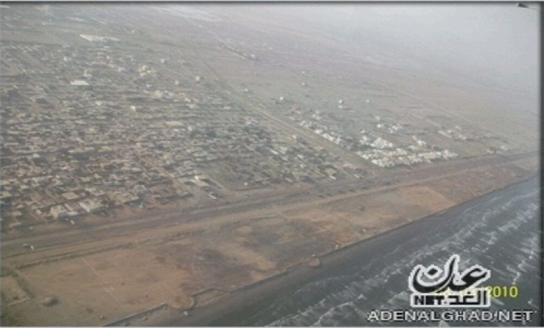 اندلاع معارك عنيفة بالقرب من حي العريش بخور مكسر عقب تقدم قوات موالية لصالح والحوثيين صوب خور مكسر