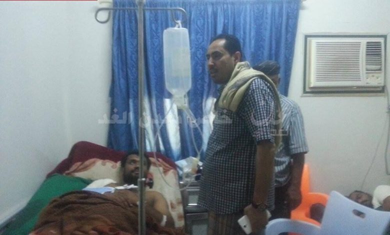 وكيل محافظة عدن نايف البكري  يزور جرحى الحرب  في مستشفى النقيب(مصور)