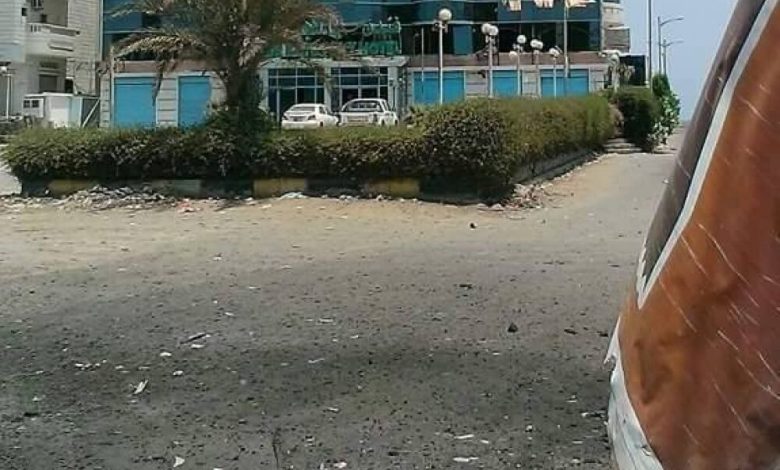 وزير الخارجية اليمني : الحوثيون يقصفون الاحياء السكنية بعدن