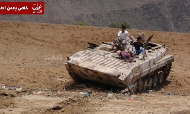 مصدر : مقتل مسئولين جنوبيين كانوا يقاتلون إلى جانب قوات صالح والحوثيين بغارة جوية غرب عدن