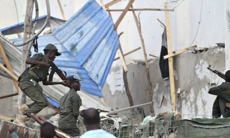 قتلى وجرحى في تفجير استهدف مطعما بوسط العاصمة الصومالية مقديشو