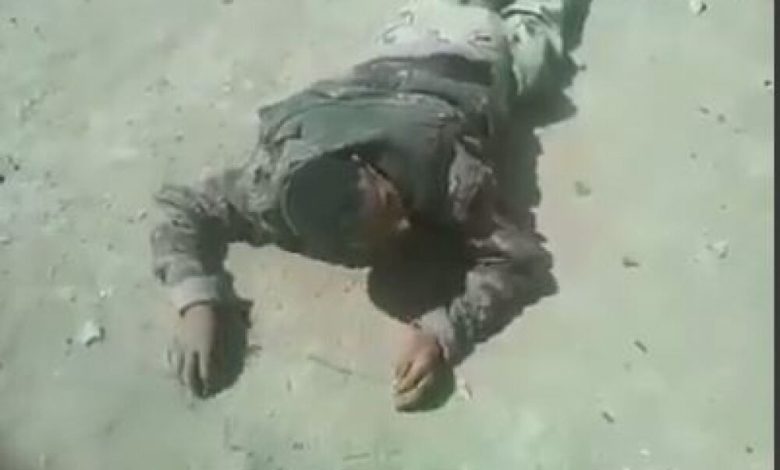 اطرف فيديو يمكن ان تشاهده عن مقاتل حوثي يدعي انه "عدني" ويبكي بحرارة
