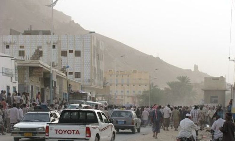 مقتل 3 مدنيين بانفجار لغم بمركبة خاصة بالقطن حضرموت
