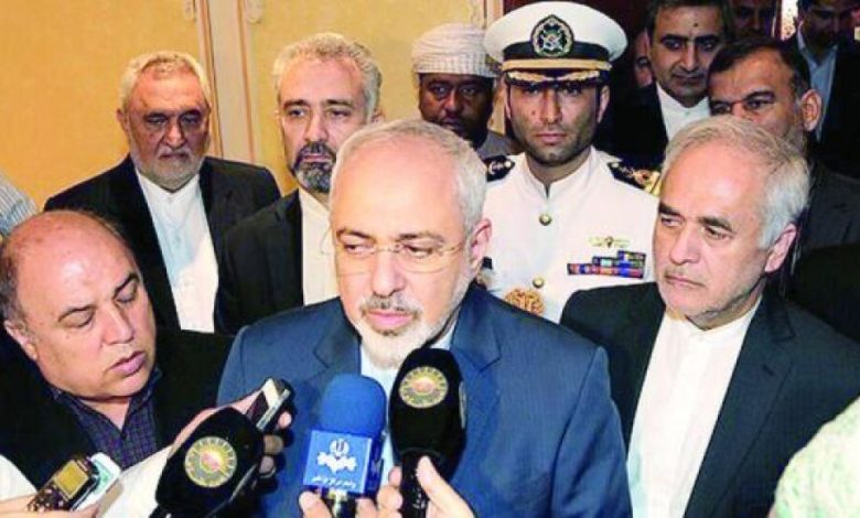 مسؤول إيراني يكشف عن سبب زيارة الوفد الحوثي لمسقط
